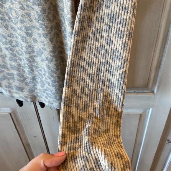 Buffalo leopard print top - Picture 3 of 4